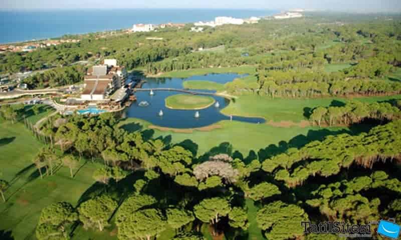 Klassis Golf & Country Club 
